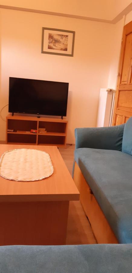 Antal Apartmanok ザラカロシュ エクステリア 写真