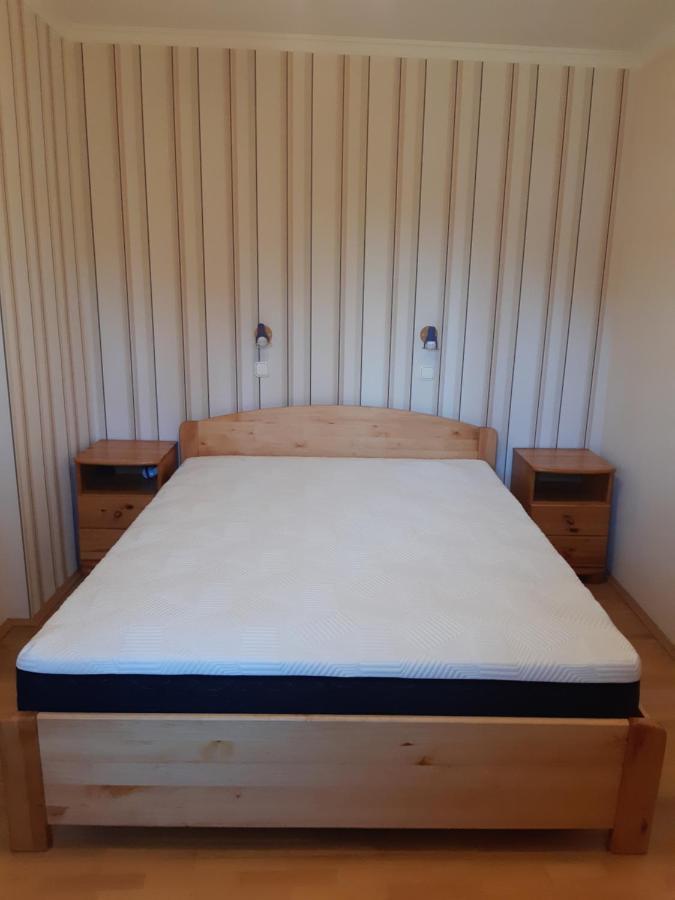 Antal Apartmanok ザラカロシュ エクステリア 写真