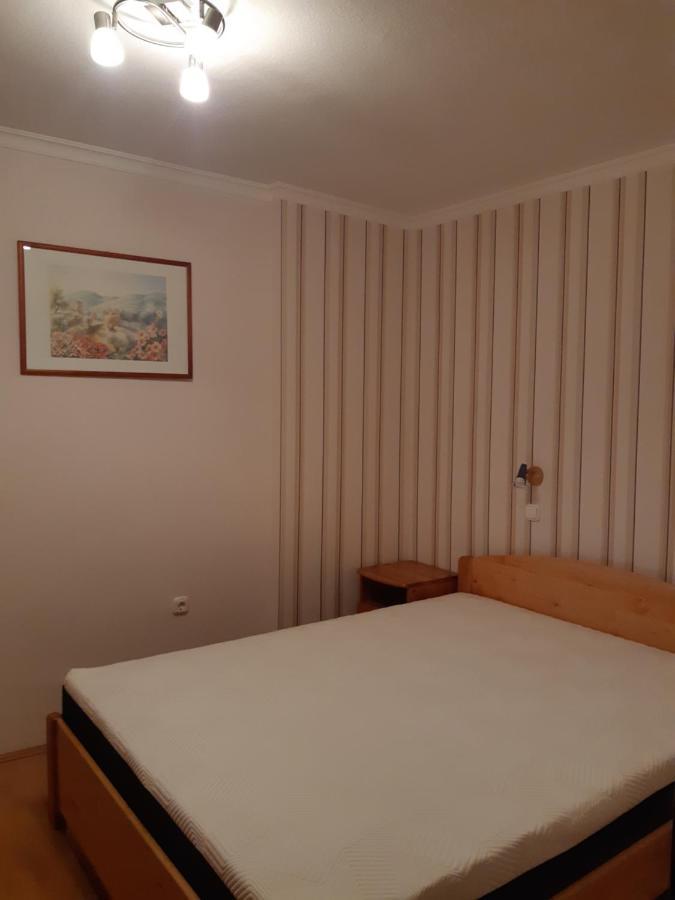 Antal Apartmanok ザラカロシュ エクステリア 写真